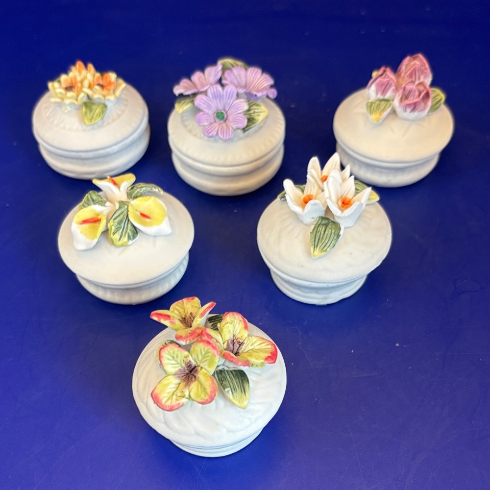 Floral Ceramic Trinket Boxes Set